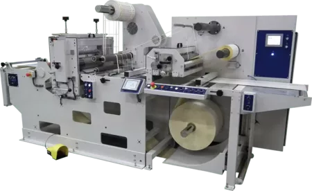 Máquina base con estación de troquelado única, rebobinado integrado y rebobinado simplex