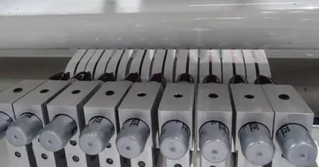 Marcadores de fin de rollo que marcan la web