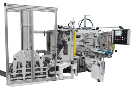 Rebobinador de torreta sin cola en línea con acumulador de alta resistencia