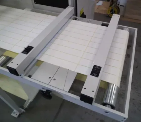 Mesa de empalme para facilitar la unión de rollos